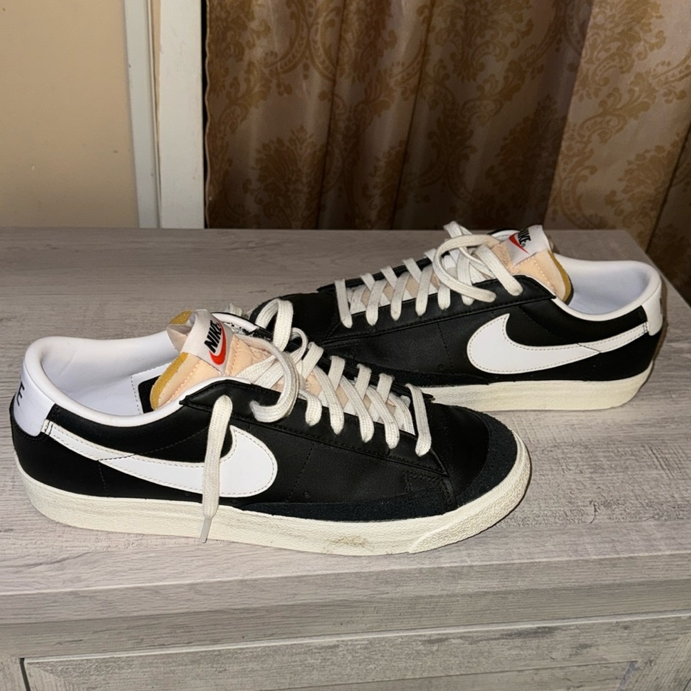 Nike blazer low